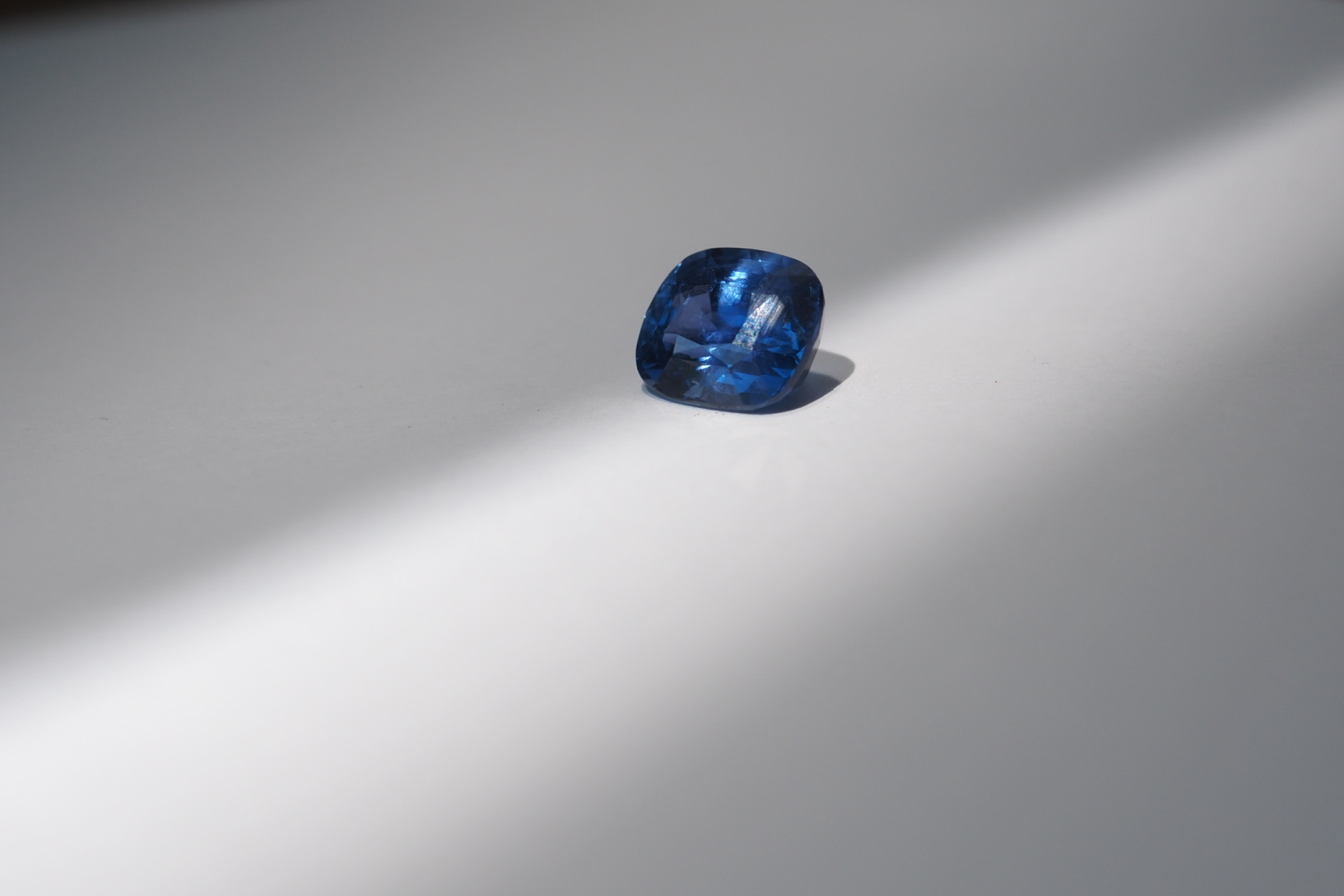 Où les maisons de joaillerie sourcent-elles leurs pierres précieuses ?